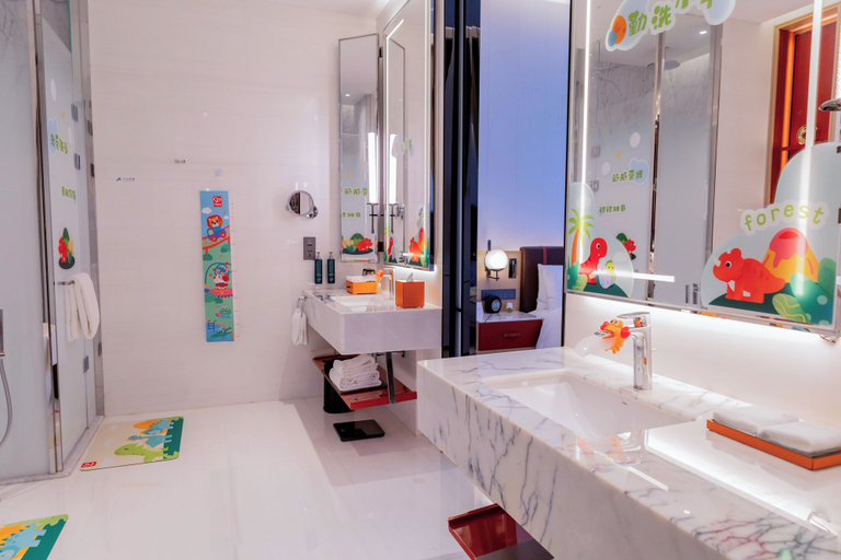 Bathroom 3, Doubletree By Hilton Cangnan, Wenzhou
