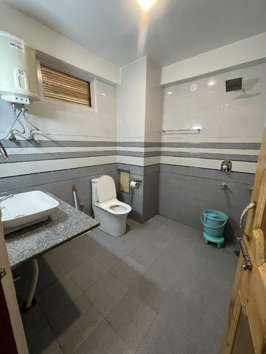 Bathroom 3, Shubham Cottage Manali, Kullu