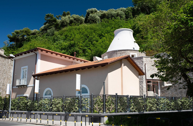 Exterior & Views 2, La Fornace Relais & Spa, Napoli