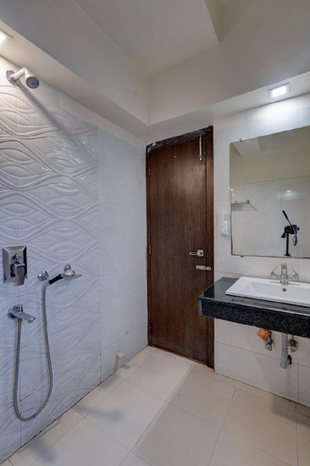 Bathroom, Hotel Pearl, Ranchi