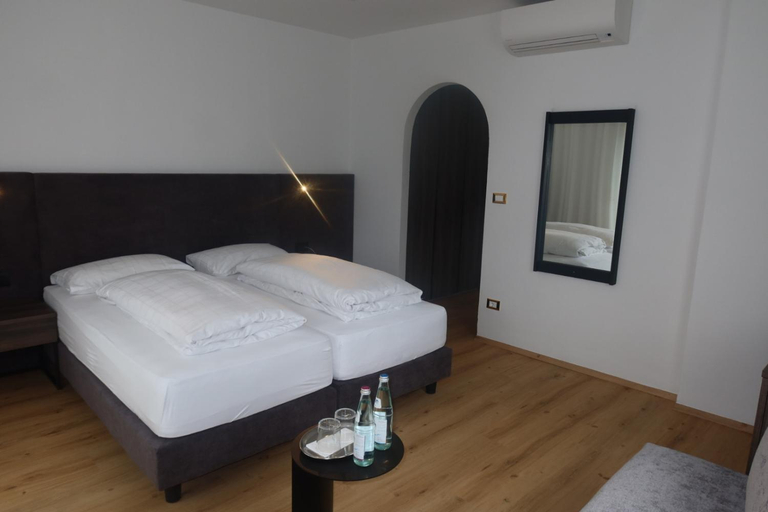 Bedroom 3, HOTEL ROTWAND ***S, Bolzano