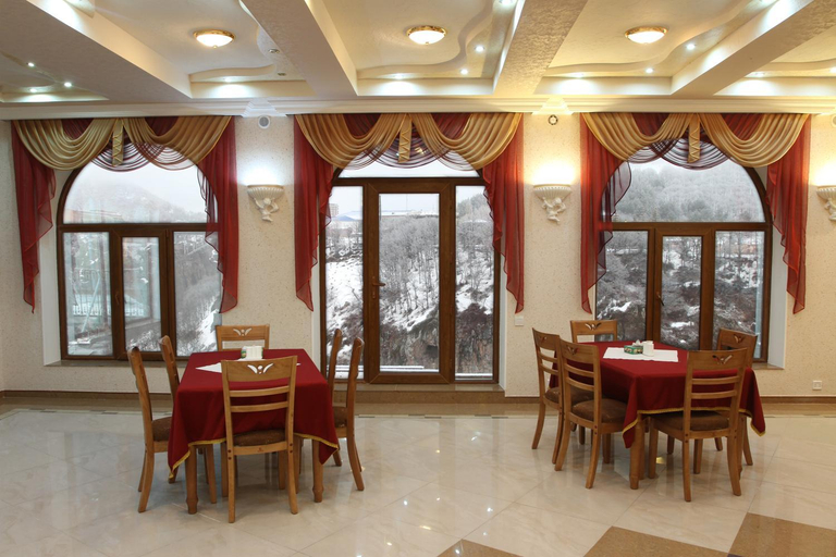 Food & Drinks 5, Nairi Hotel
