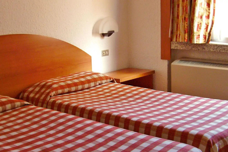Bedroom 3, Golf Hotel Resort, Milano