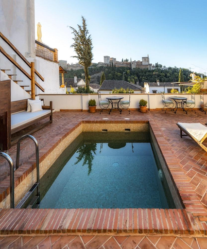 Sport & Beauty 3, Casa Bombo Mansion, Granada