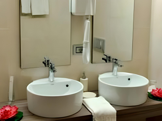 Bathroom 4, Sky Hotel Tirana, Tiranës
