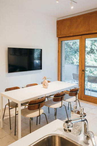 Facilities 3, Meir Dizengoff Residence with Shelter
