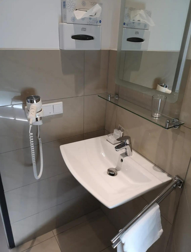 Bathroom 5, Hotel Waldschloßchen, Mülheim an der Ruhr