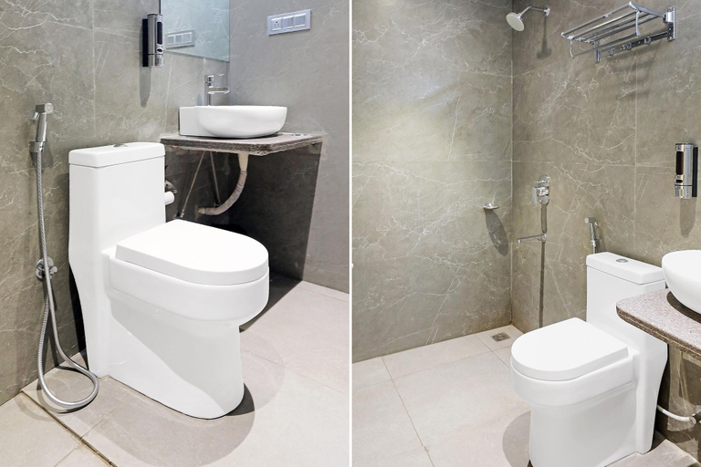 Bathroom 4, FabHotel Yellow Courtyard, Bhopal