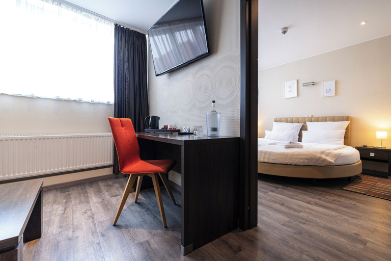 Bedroom 4, home Hotel, Wilhelmshaven