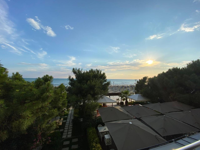5, Rumar Hotel, Durrësit