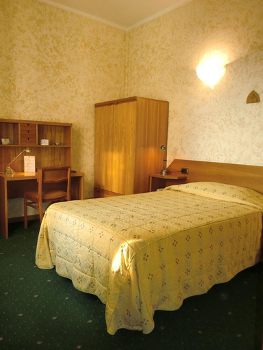 Bedroom 3, Ariston, Alessandria