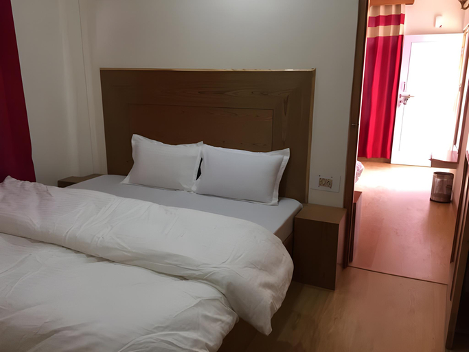 Bedroom, Hotel Ambika Bliss Manali, Kullu