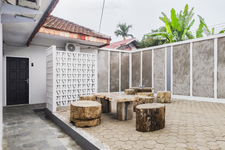 Exterior 4, Urbanview Hotel Via Jambi, Jambi