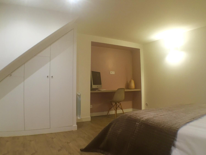Bedroom, The Blue House - For Friends and Family, Paris