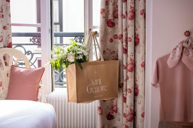 Bedroom 3, Hotel le Saint Gregoire, Paris