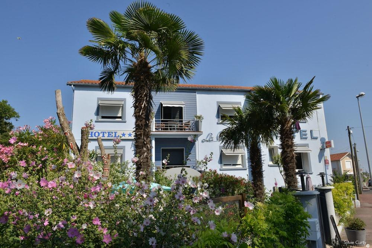 Exterior & Views 1, Hotel La Roseraie, Charente-Maritime