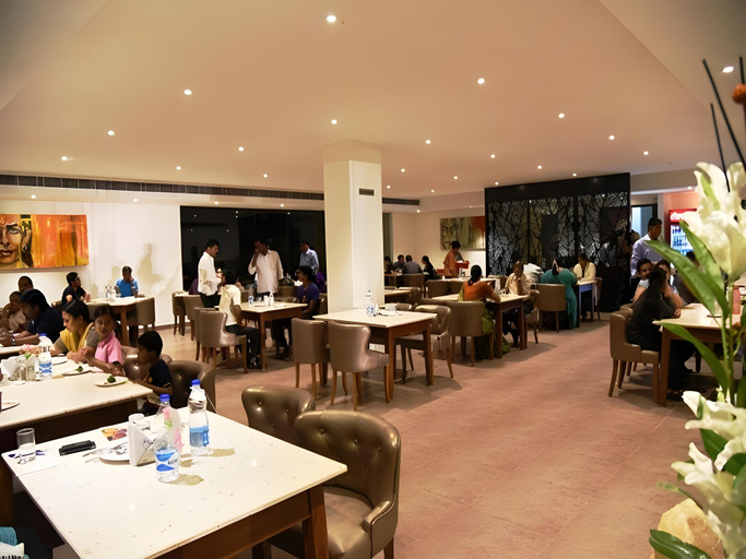 Food & Drinks 4, Hotel Raama, Hassan