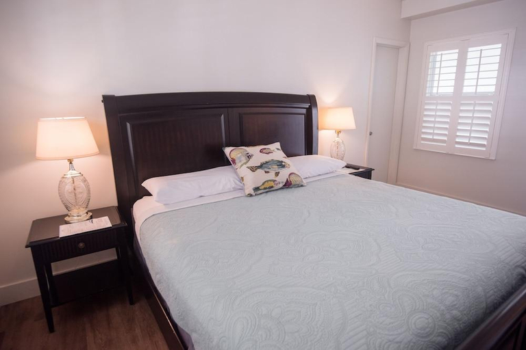 Others 5, The Drift Hotel, Broward