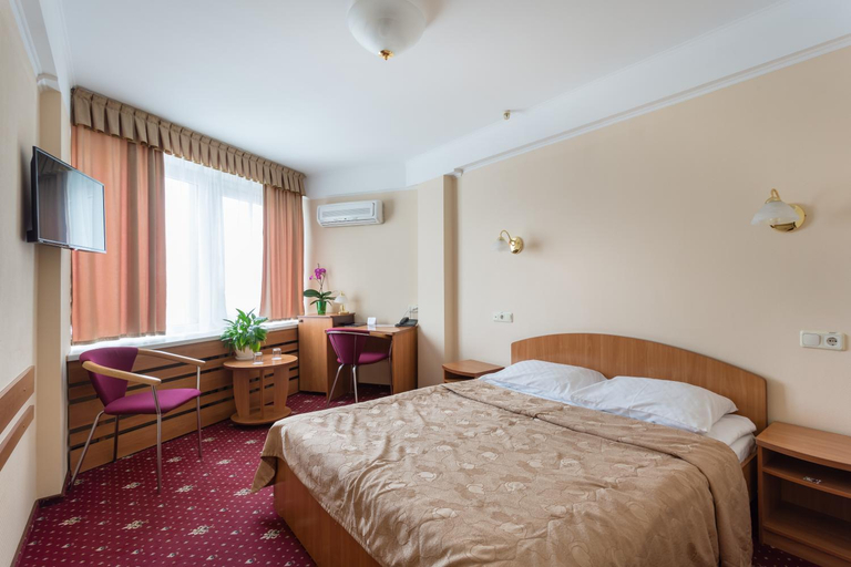 Bedroom 2, Tourist Hotel Complex, Dniprovs'kyi