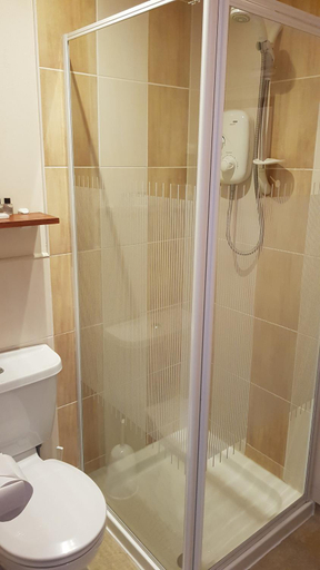 Bathroom 3, Clachaig Inn, Highland