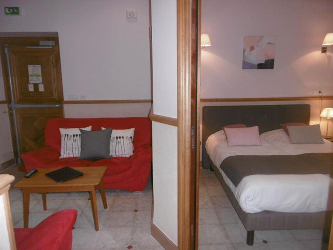 Bedroom, Logis Hotel La Diligence, Loir-et-Cher