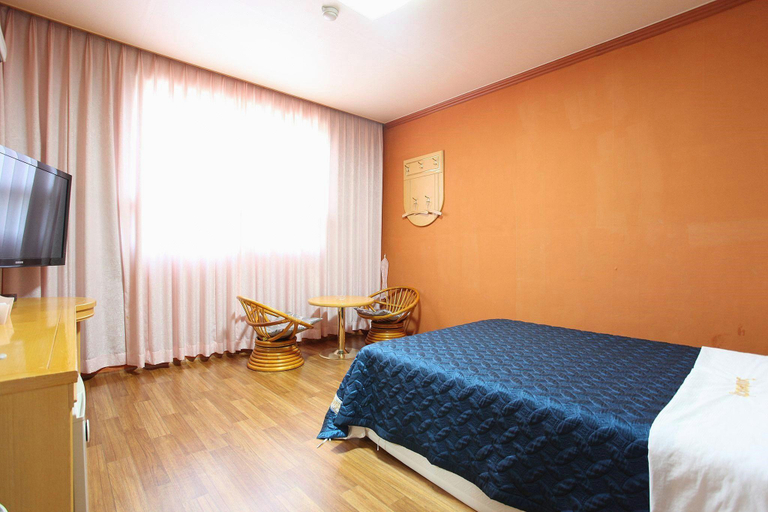Bedroom 4, Gangneung Delta Hotel , Gangneung