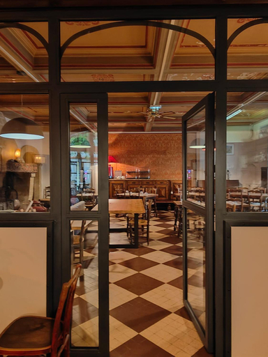 Food & Drinks 5, Logis Hotel Restaurant Le Louvre, Vaucluse