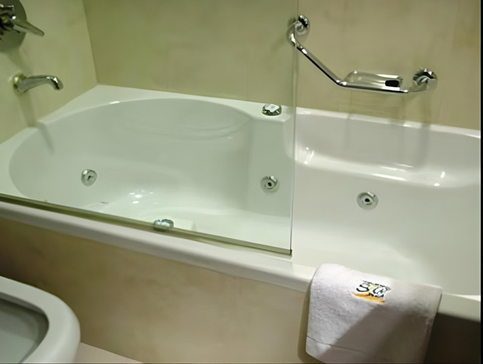Bathroom 3, Palmar Hotel Casino, Concordia