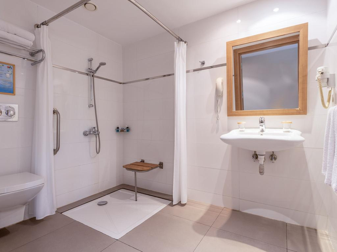 Bathroom 3, Meryan Hotel, Manavgat