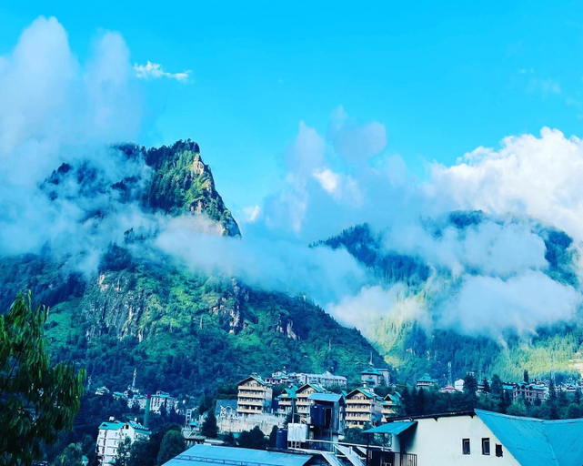 Others 4, Simsa Heights Manali, Kullu