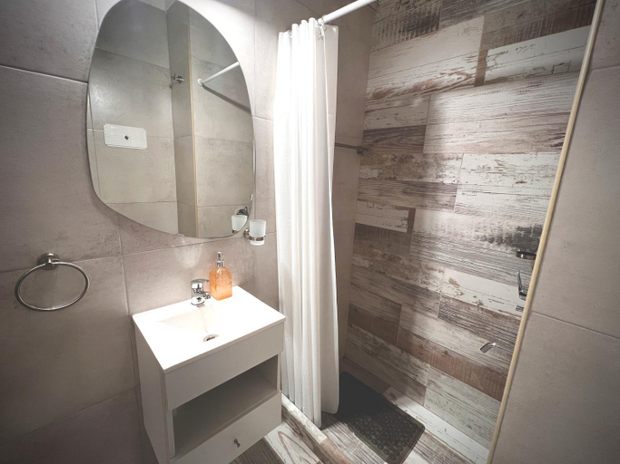 Bathroom 2, Super Cozy Studio in Barrio Norte BN5 by Apartments Bariloche, Distrito Federal