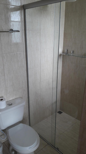 Bathroom 3, Hotel Pousada Oosterhuis, Castro