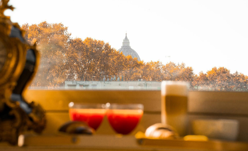 Food & Drinks 4, Terrazza Urania - Penthouse terrace with 360 view of Rome, Roma