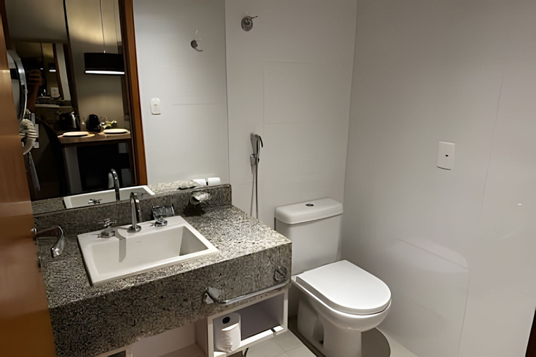 Bathroom, Brisas do Lago - apartamento 2, Brasília