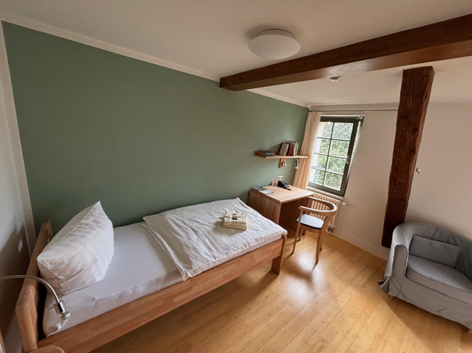 Bedroom 3, Kloster Huysburg Ekkehard Haus, Harz