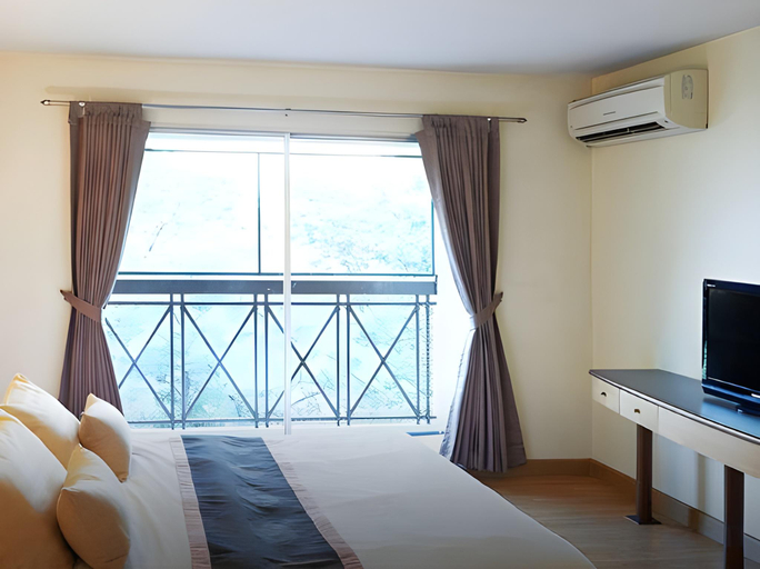 Bedroom 4, Ravipha Residences, Chatuchak