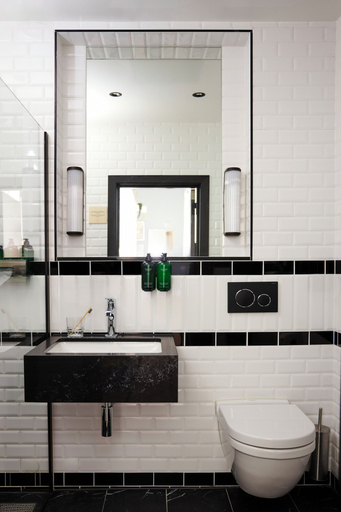 Bathroom 4, Hotel Christiania Teater, Oslo