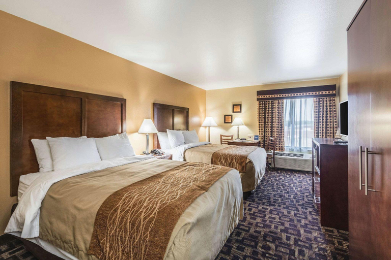 Bedroom 2, Comfort Inn & Suites, Kane