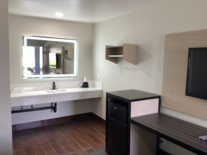 Bathroom 5, Mayfair Inn Ontario Airport, San Bernardino