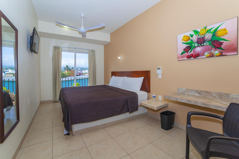 Bedroom 2, Hotel Nonni, Dist. Pochutla