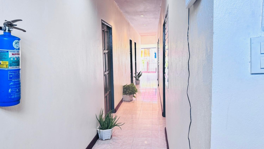 Others 2, Stay At Moon Hostel Haad Rin, Ko Phangan