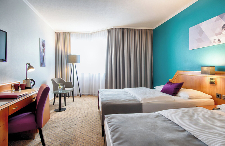 Bedroom 5, Leonardo Hotel Düsseldorf City Center, Düsseldorf
