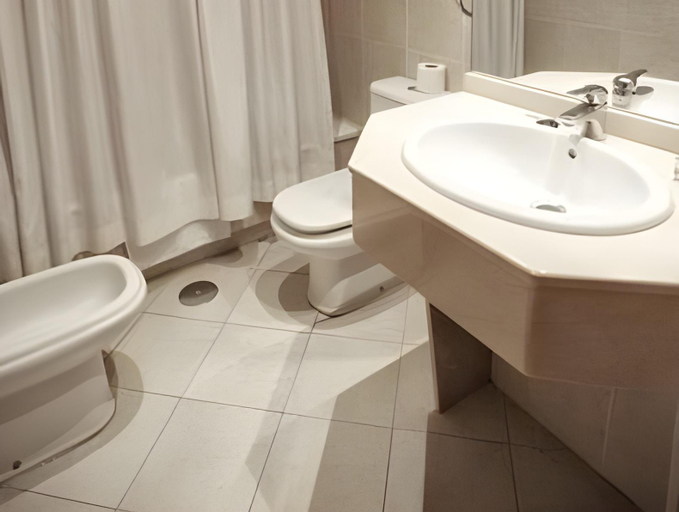 Bathroom 4, Hotel Villa de Llanes, Asturias