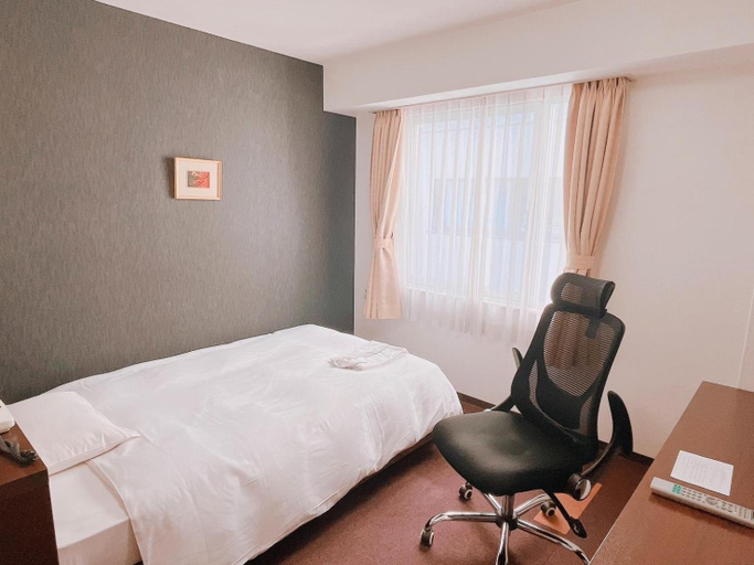 Bedroom 2, Hotel Shin Osaka / Vacation STAY 81494, Osaka