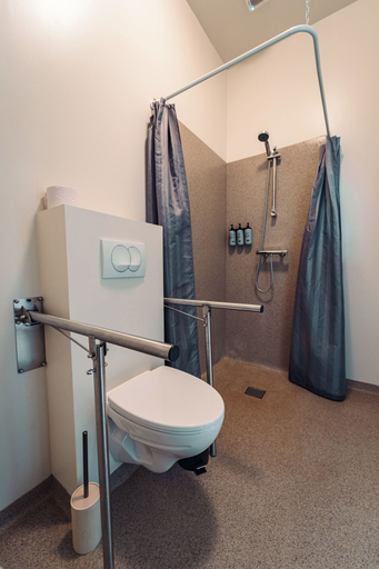 Bathroom 4, Geo Hotel Grindavik, Grindavík