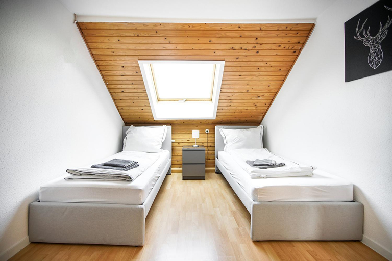 Others 3, G&G Apartments, Krefeld