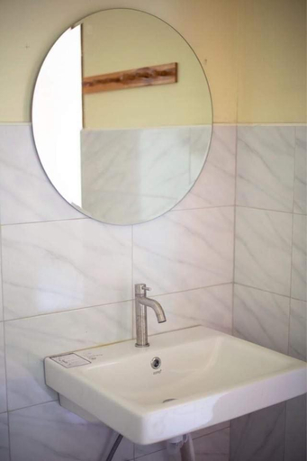 Bathroom 3, Sanae at Bo Kluea, Bo Klue