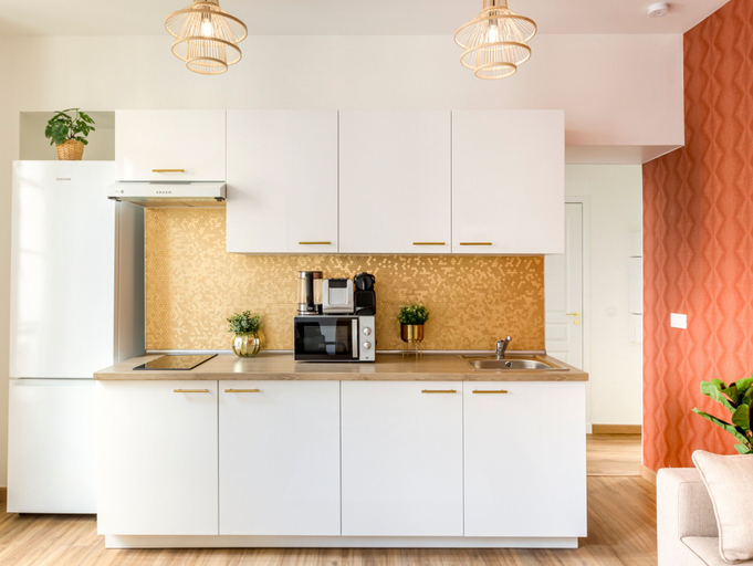 Others 4, Family Suites Caumartin I-II, Paris