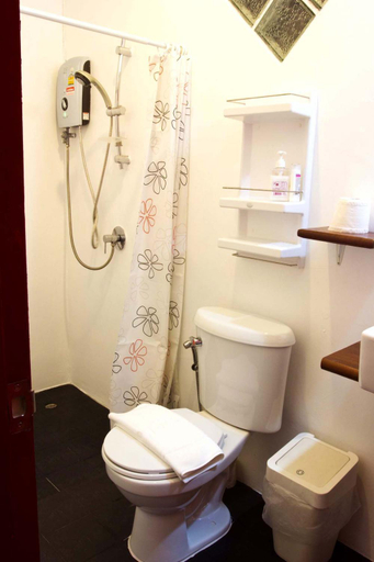 Bathroom 3, Barefeet Naturist Resort, Lat Phrao
