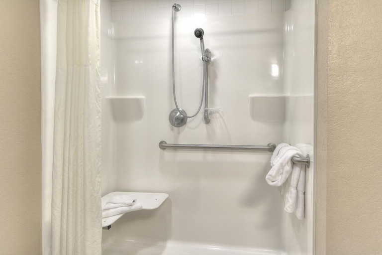 Bathroom, Greystone Lodge on the River, Sevier